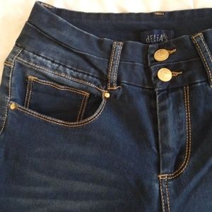 Delia's High rise skinny jeans